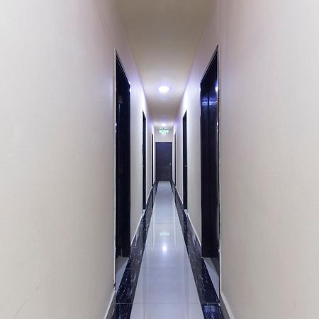 Oyo 697 Niche Valley Hotel Куала Лумпур Екстериор снимка