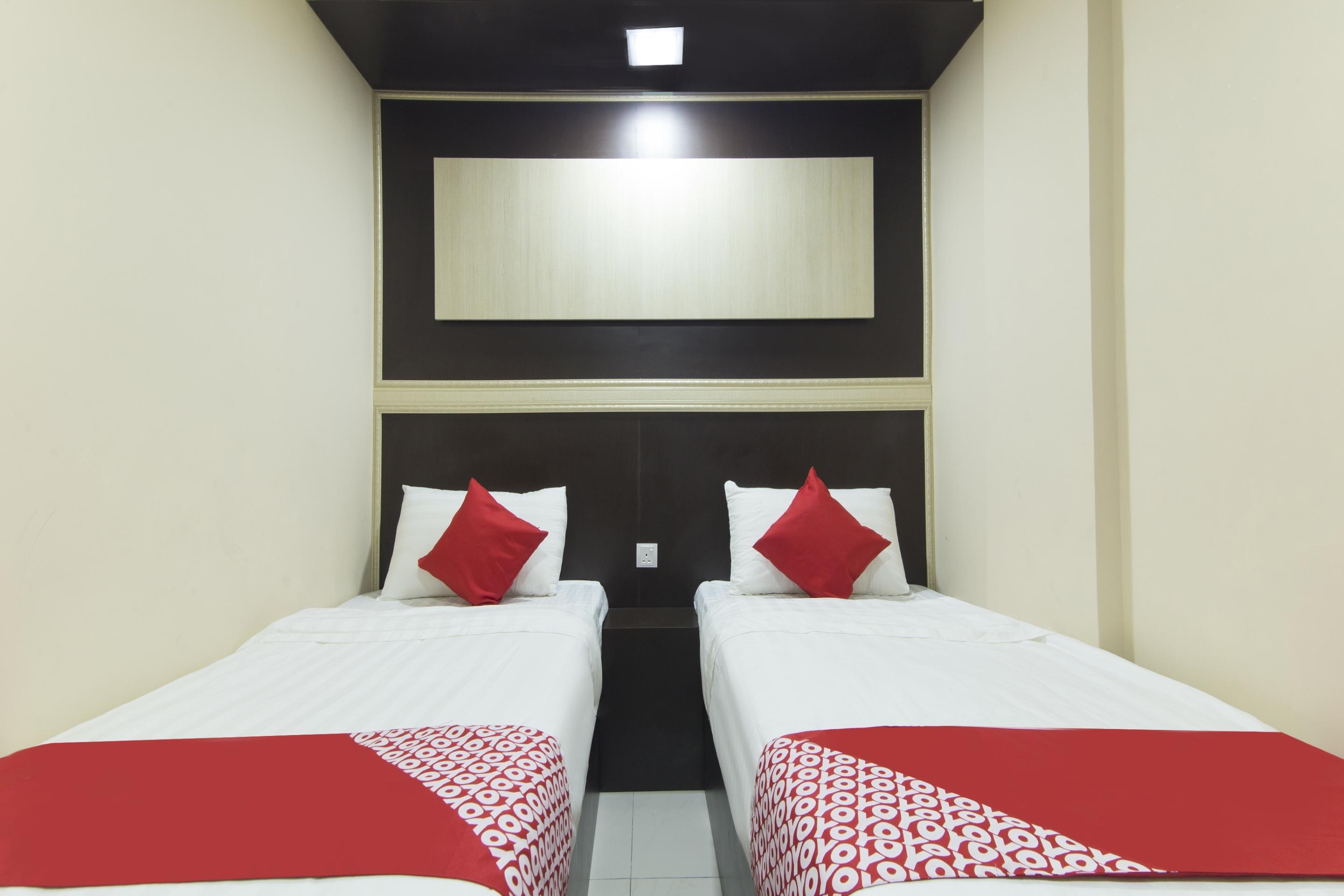 Oyo 697 Niche Valley Hotel Куала Лумпур Екстериор снимка