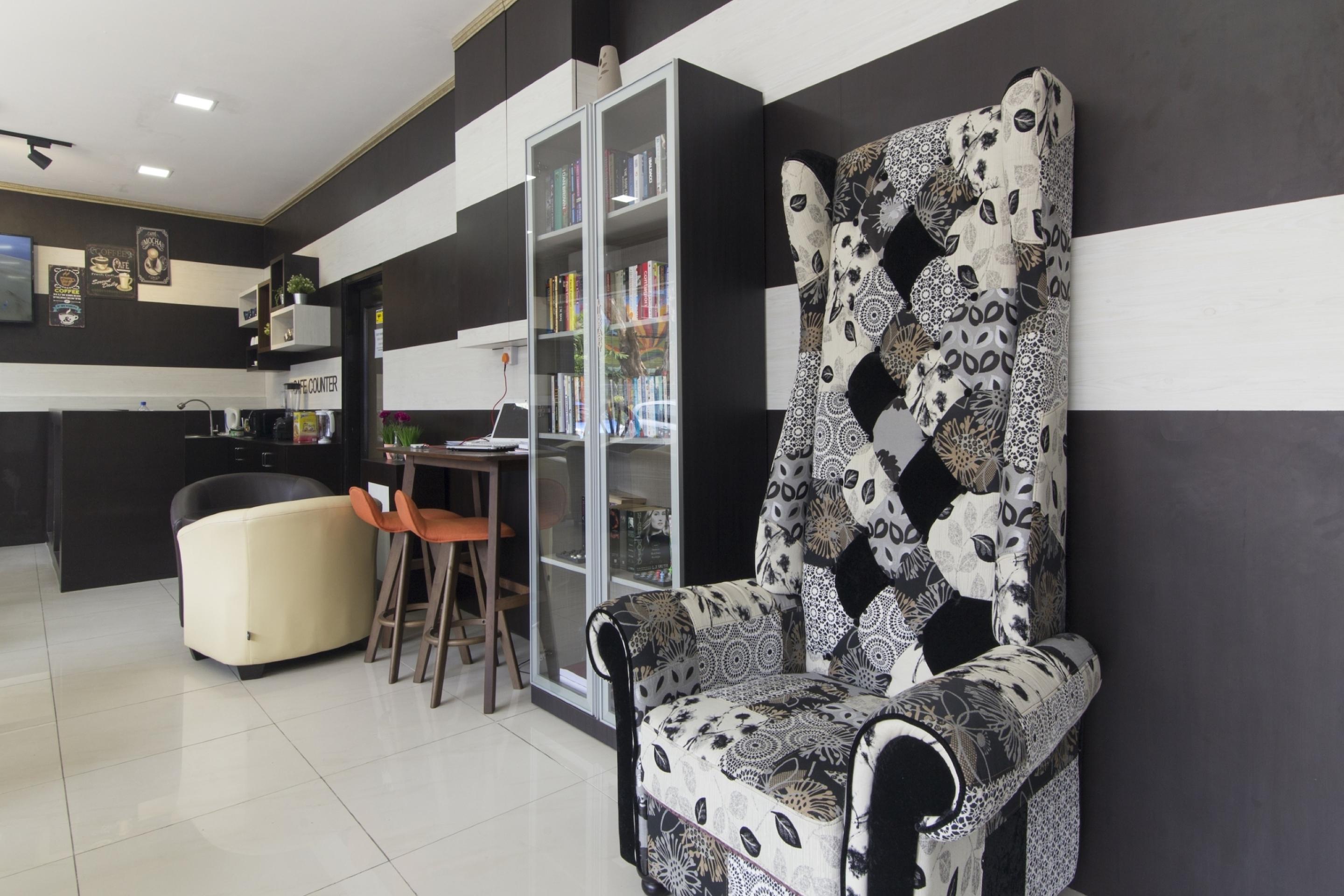 Oyo 697 Niche Valley Hotel Куала Лумпур Екстериор снимка