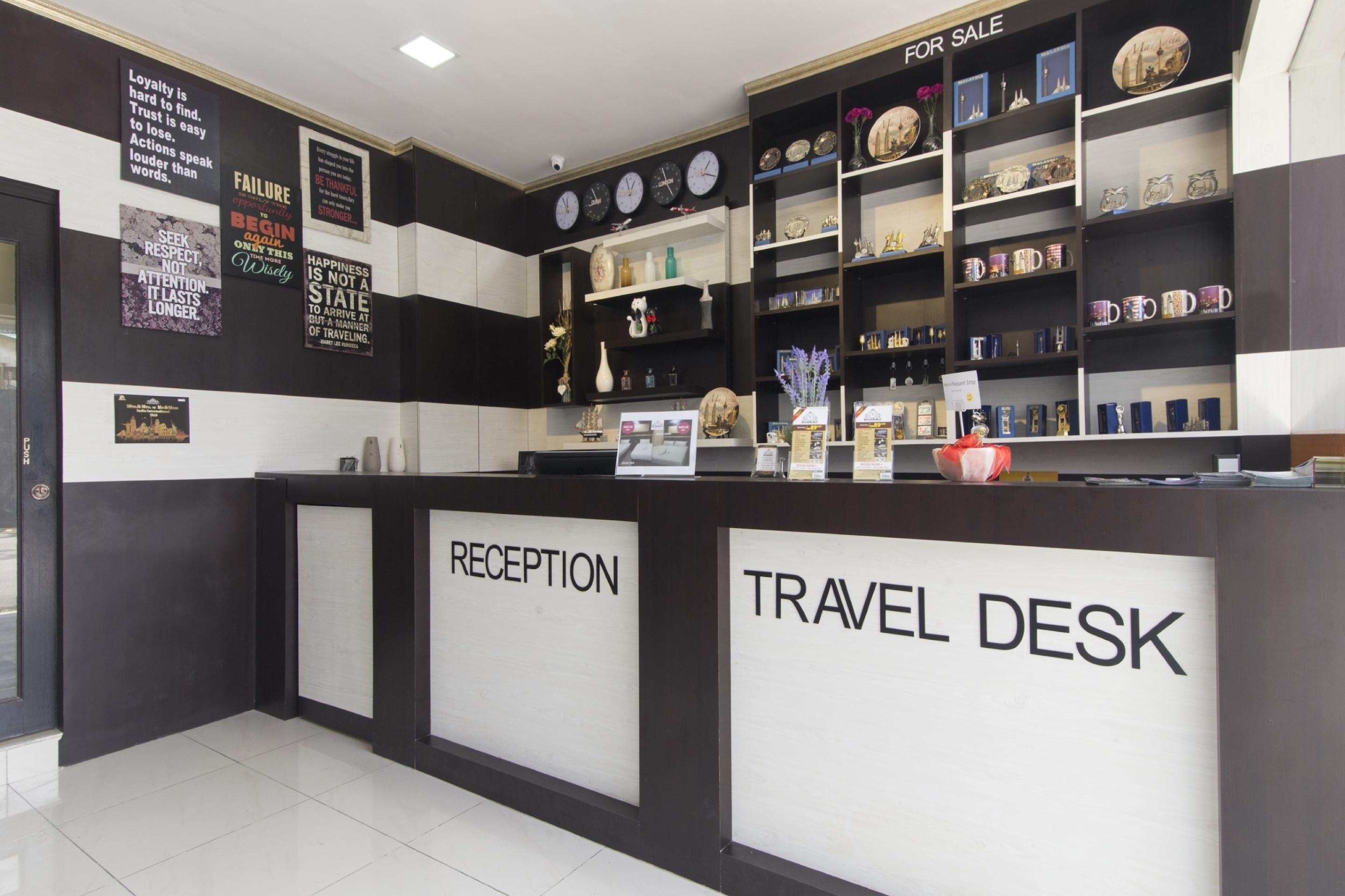 Oyo 697 Niche Valley Hotel Куала Лумпур Екстериор снимка