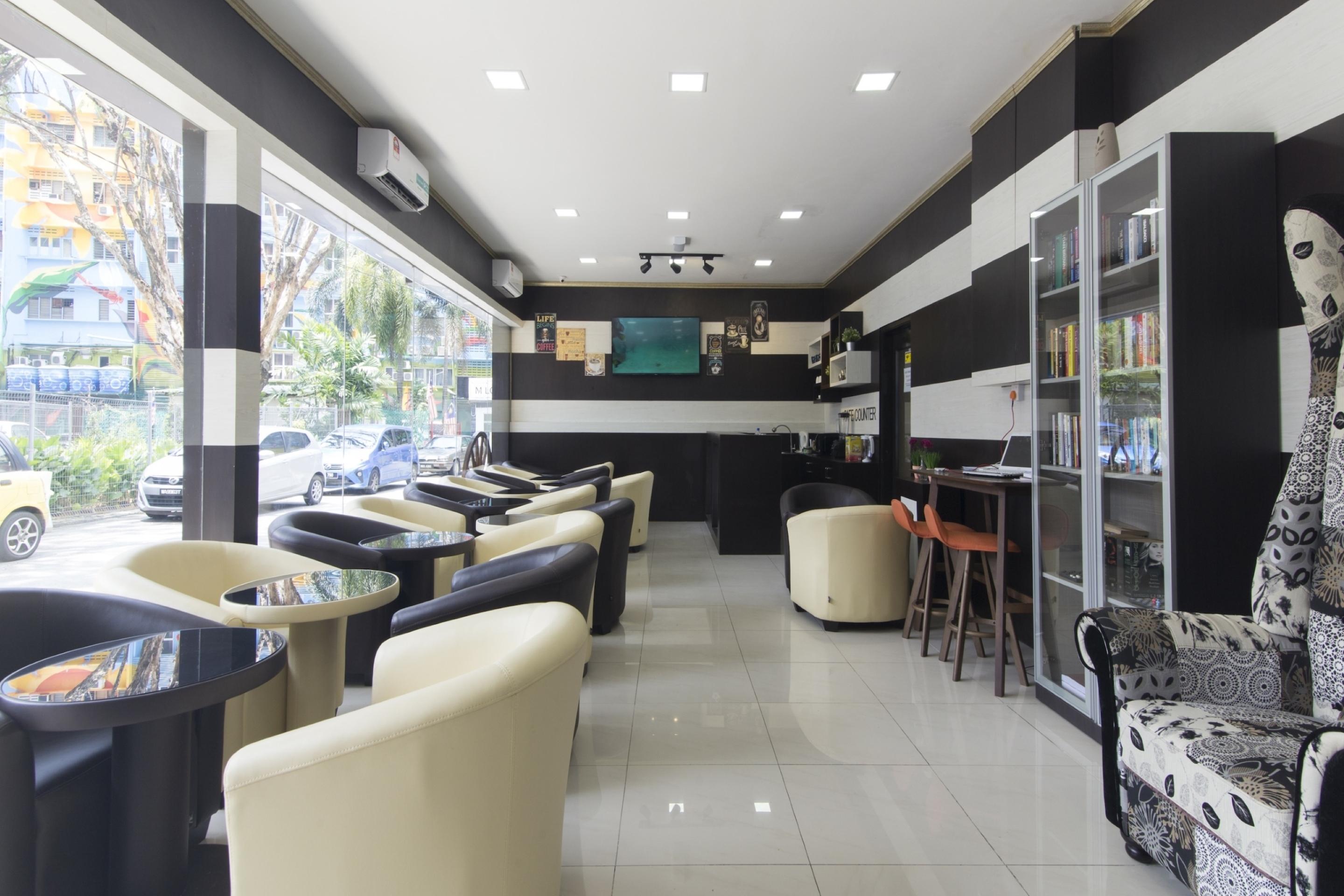 Oyo 697 Niche Valley Hotel Куала Лумпур Екстериор снимка